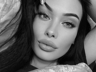 Erotični video klepet Rebekka