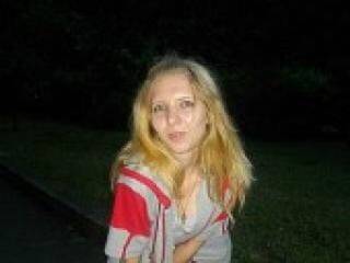 Erotični video klepet red2angel