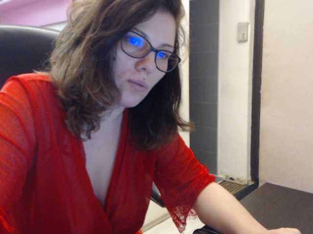 Oddajajo posnetke zaslona Red_rose693