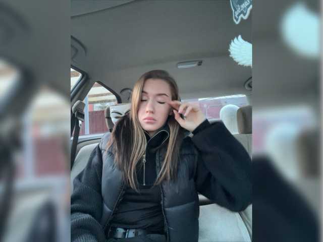 Oddajajo posnetke zaslona RedDevilBaby