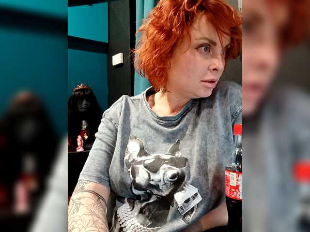 Oddajajo posnetke zaslona Redfoxlikefiree