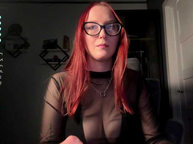 Oddajajo posnetke zaslona RedHeadJu