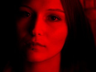 Erotični video klepet RedHeadJu