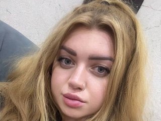 Erotični video klepet RedMadonna