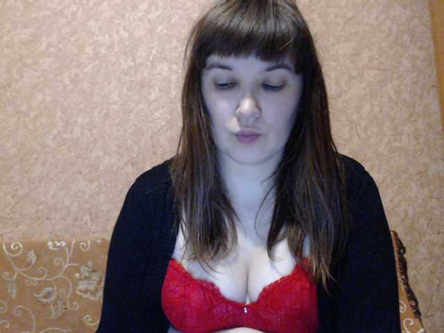 Oddajajo posnetke zaslona Redroze86