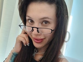 Erotični video klepet RevySadashiTrue