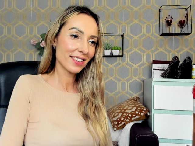 Oddajajo posnetke zaslona rikaBlondine