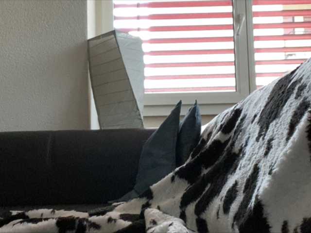 Oddajajo posnetke zaslona Tifffannny