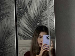 Erotični video klepet MysticalLola