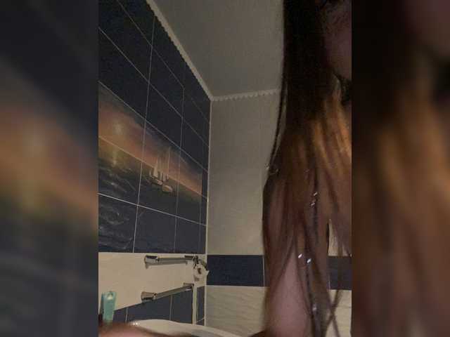 Oddajajo posnetke zaslona RitaAdler