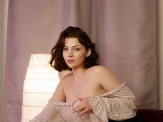 Erotični video klepet Liralei