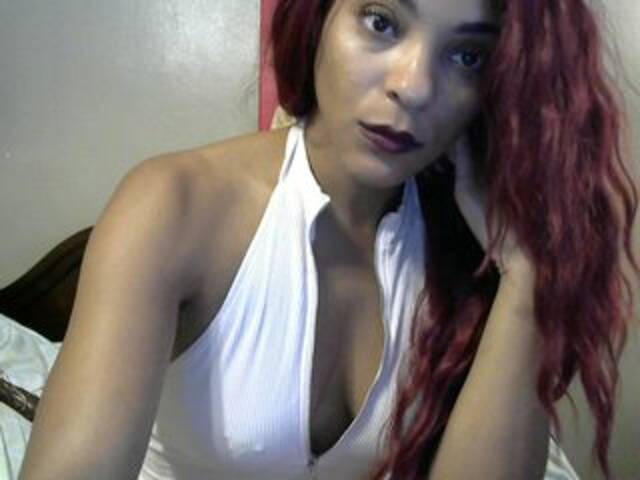 Oddajajo posnetke zaslona RedRogueXO