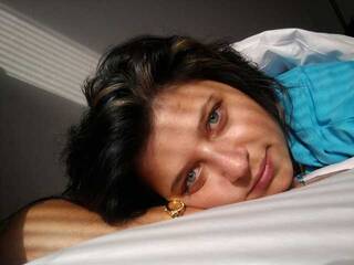 Erotični video klepet RoninaXes