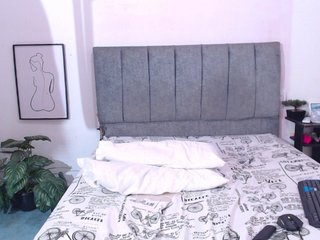 Erotični video klepet RooseTaylor