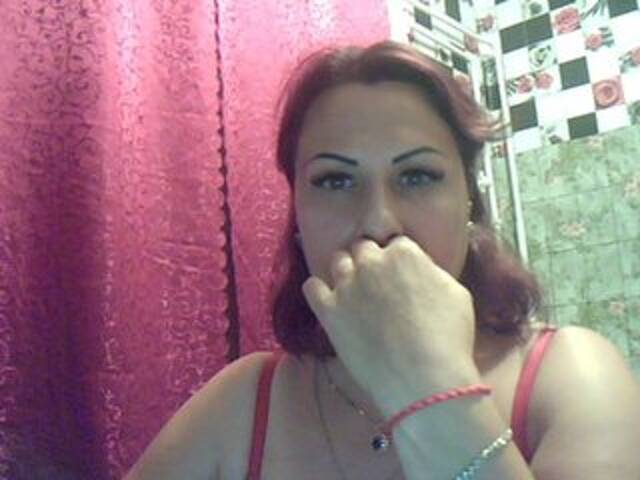 Oddajajo posnetke zaslona Rosa3