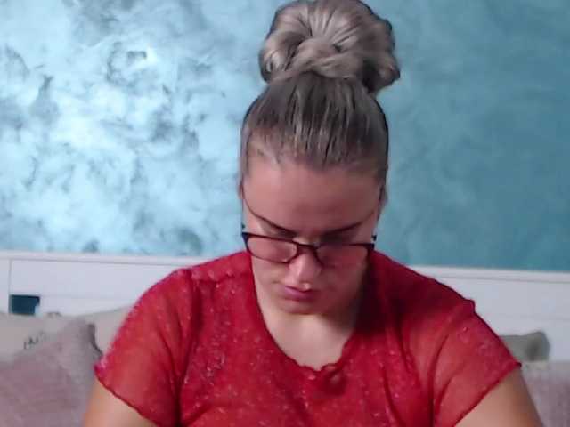 Oddajajo posnetke zaslona Roselyn25