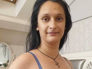 Erotični video klepet RossieWhatt