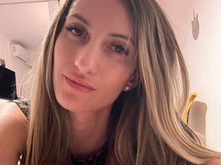 Erotični video klepet Roxanequinn