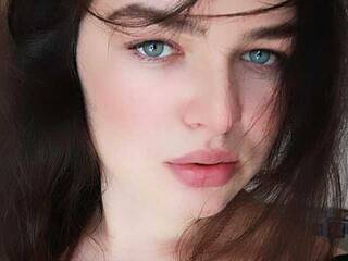 Erotični video klepet Roxi2rr