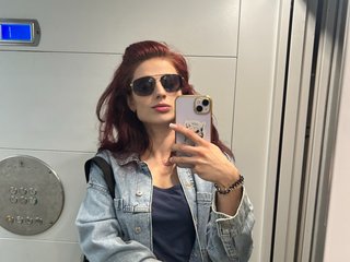 Erotični video klepet RoxyLover