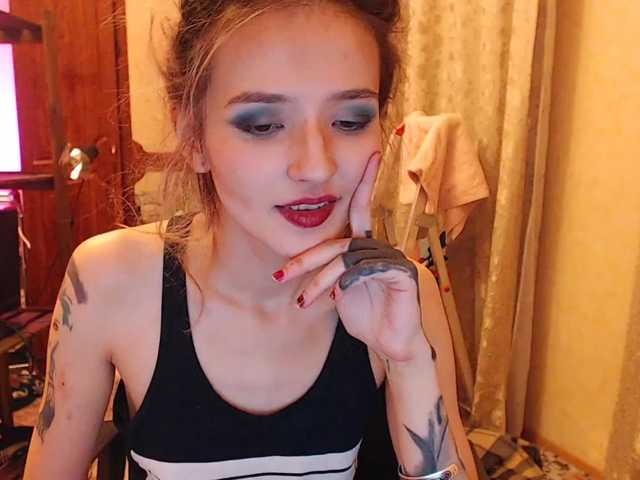 Oddajajo posnetke zaslona RoxyRaid