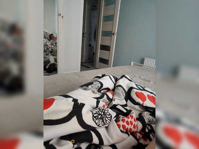 Oddajajo posnetke zaslona RoyalSweet