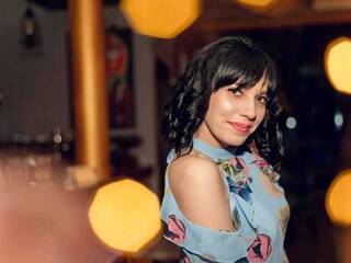 Erotični video klepet RubyJones