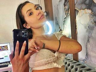 Erotični video klepet RubyxBanks