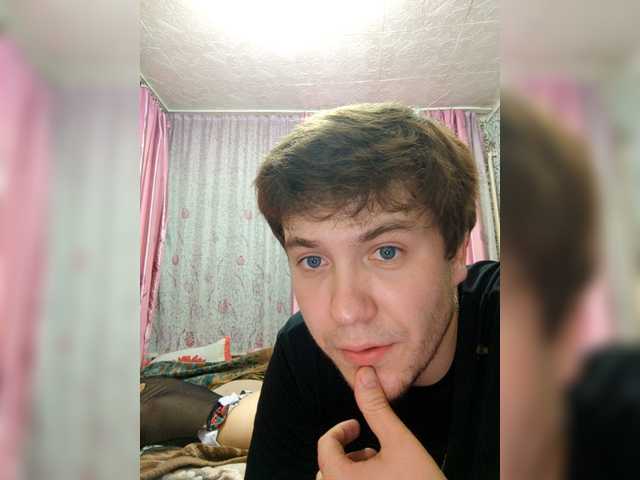 Oddajajo posnetke zaslona SailorStarr