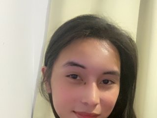 Erotični video klepet SakuraCorpuz