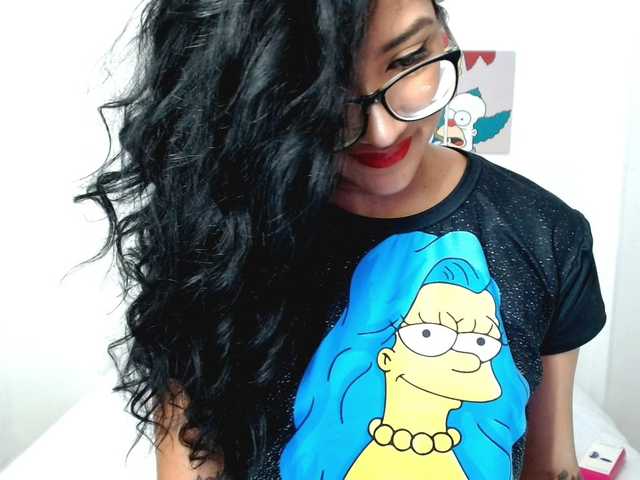 Oddajajo posnetke zaslona SalomeBaker