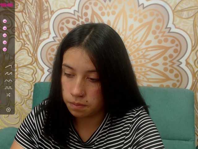 Oddajajo posnetke zaslona Samanta-Rober