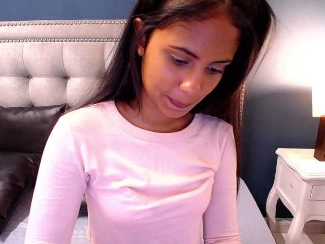 Oddajajo posnetke zaslona SamanthaMonro