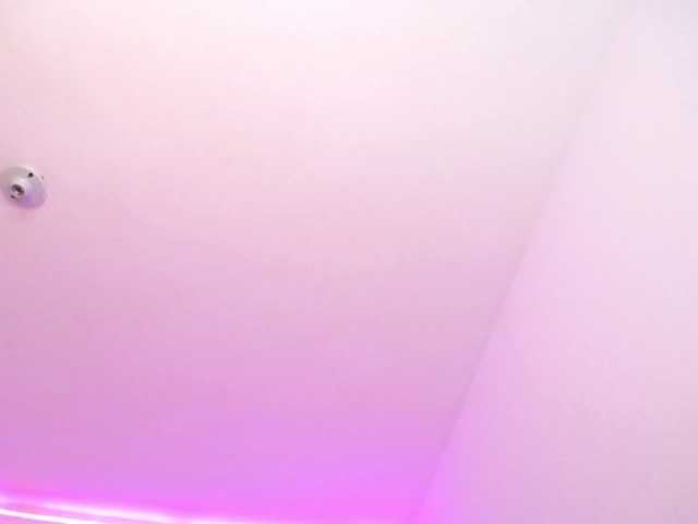 Oddajajo posnetke zaslona Sammyviolet