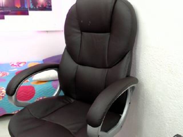 Oddajajo posnetke zaslona SamyThomson