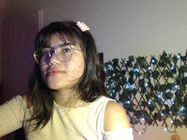 Oddajajo posnetke zaslona sandy-candy