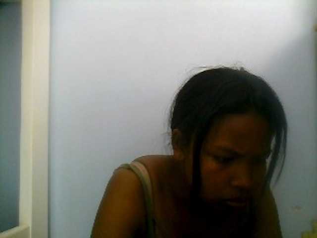 Oddajajo posnetke zaslona SaraBirds