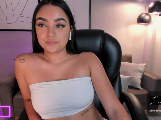 Fotografije sarawinstone Help me to take all my clothes off and make me cum♥ IG: @Winstone.sara♥Goal: Fingering Pussy + Fuck pussy hard @remain Tks left ♥