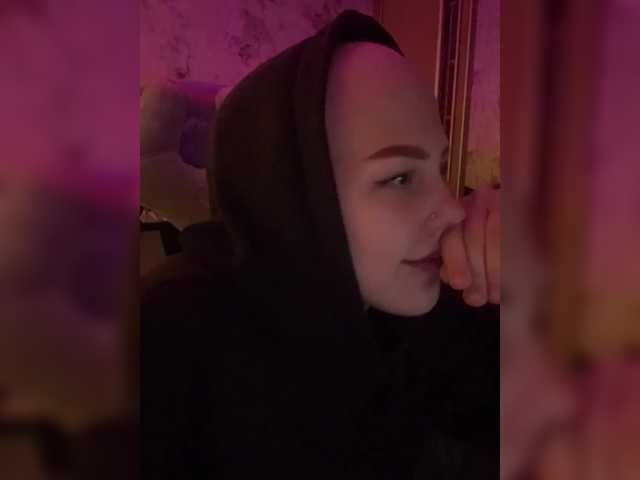 Oddajajo posnetke zaslona Sasha-2207