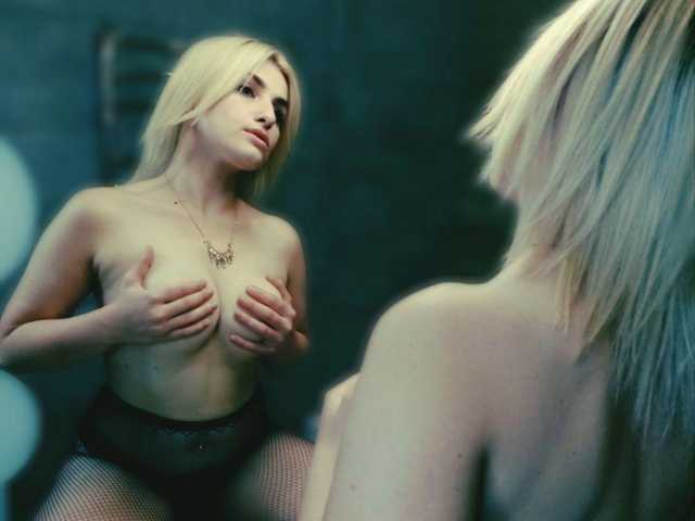 Erotični video klepet Sasha-Reid