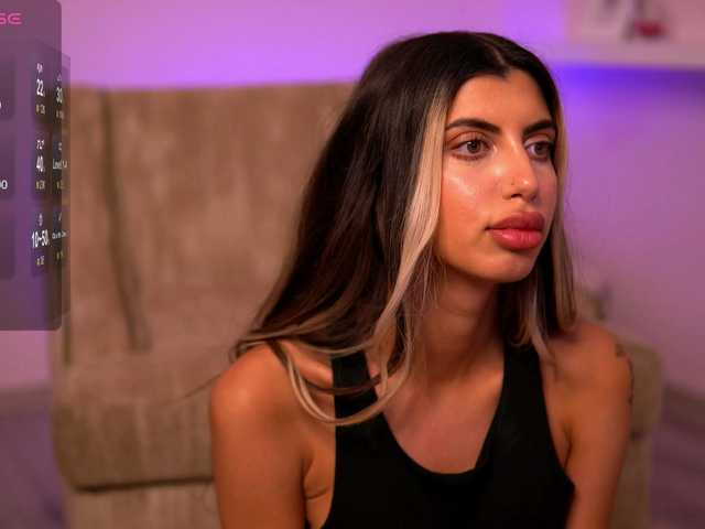 Oddajajo posnetke zaslona SassyxChloe