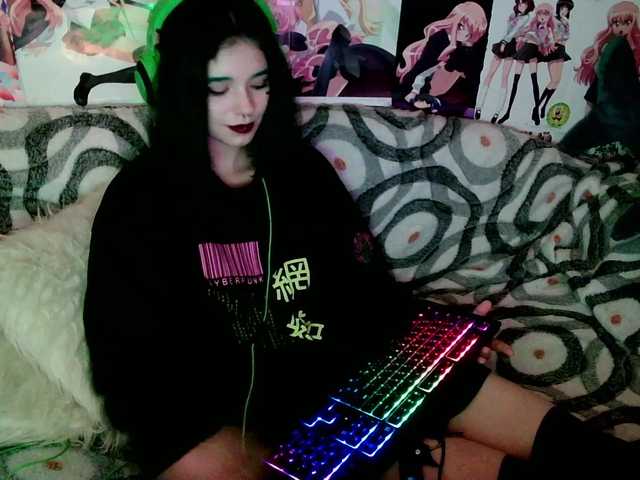 Oddajajo posnetke zaslona Saymeowplz1