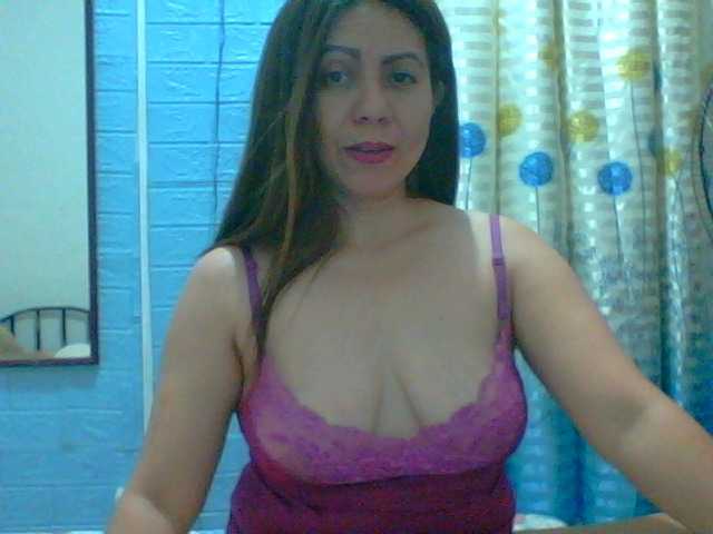 Fotografije Scarletteb welcome to my room..Show Boobs 20tk,Play my tits 24tk,Show feet 15tk, pussy view 44tk,show Ass 28tk,Get naked 100tk Kiss 10tk..open cam 30tk.change pantyoutfit 50tksMy lovense is ON,just vibe me