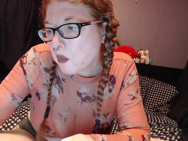 Oddajajo posnetke zaslona ScarlettJade