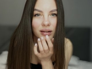 Erotični video klepet SeLeNaa