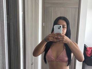 Erotični video klepet SeleneJinx