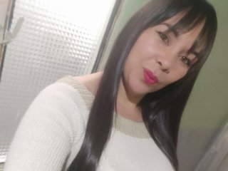 Erotični video klepet SelennaRouss