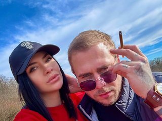 Erotični video klepet SerAli