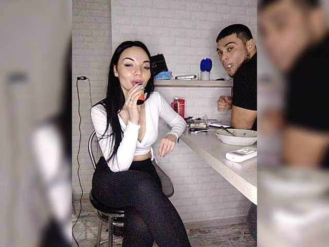 Oddajajo posnetke zaslona sex-mashine69