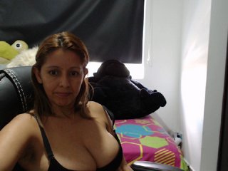 Oddajajo posnetke zaslona sexy31hellen